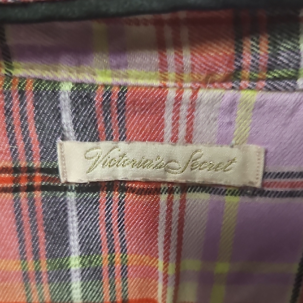 Victoria's Secret Red and Pink Pajama Set Intimates & Sleepwear - Picture 5 of 6